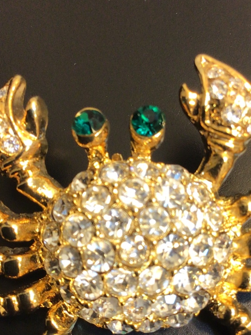 FORNASH Signed Novelty Gold-tone Crab Crystal Brooch Beach Theme - Picture 7 of 15